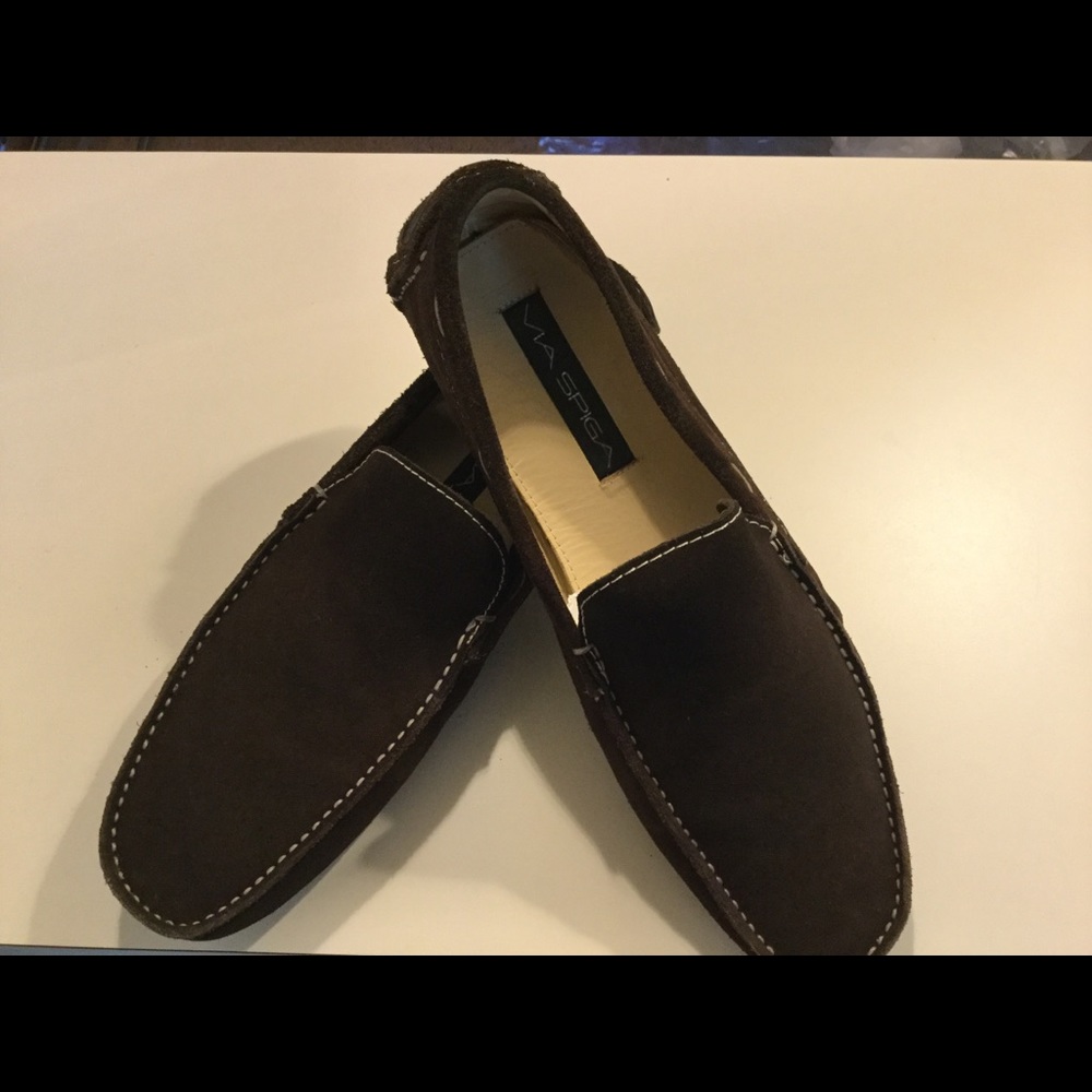 Men’s Suede Shoe